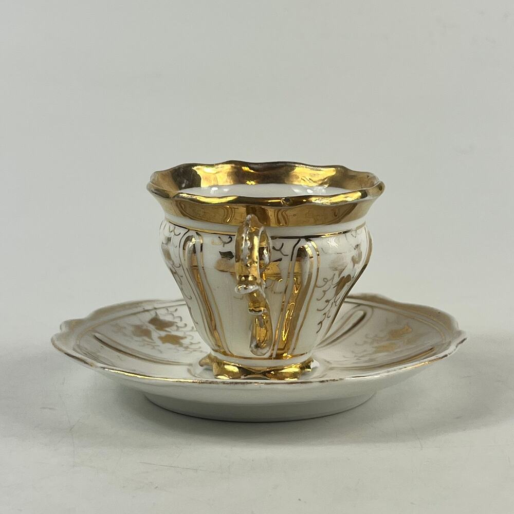 Vintage Gilded Demitasse Cup & Saucer Set Ornate Handle Gold Ivy Leaf Porcelain - Picture 6 of 14